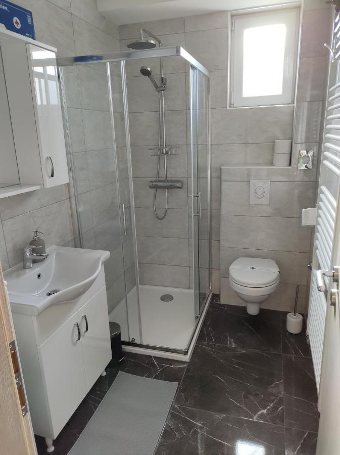 Apartment Happy Karlovac