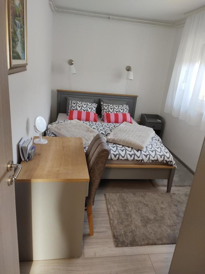 Happy Apartment